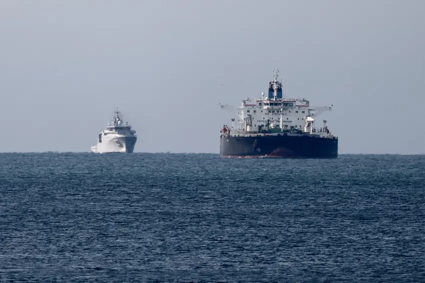 Sweden releases tanker after oil spill probe