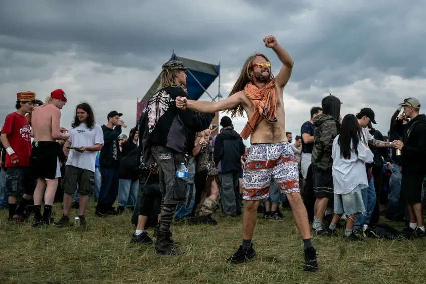 Illegal rave draws 20,000 to 'dangerous' military site in France