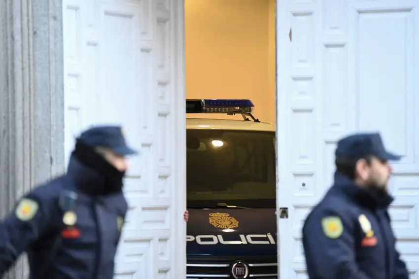 Gestor who charged foreigners €400 for residency appointments arrested in Spain