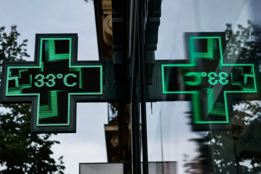 Weather warning: Paris and central France placed on heatwave alert