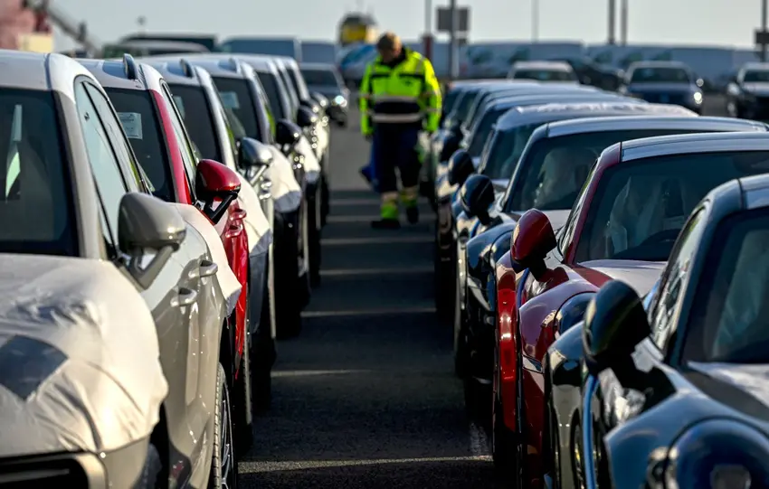 German sports carmaker Porsche to cut 5,000 jobs by 2035